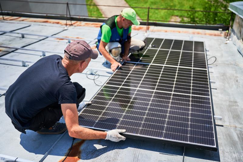 Investir dans des panneaux solaires, une solution économique et écologique